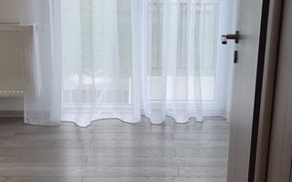 închiriez apartament - Poză 2