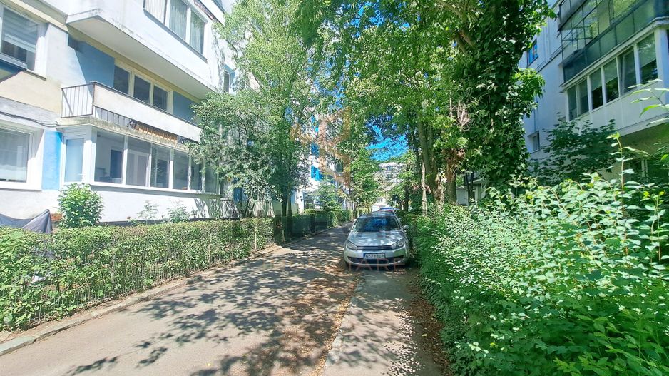 Apartament 2 camere, zona Liceului Onisifor Ghibu, etaj intermediar - Poză 1