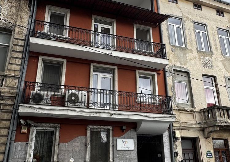 CLĂDIRE DE BIROURI | 620 MP | 10 MINUTE METROU GARA DE NORD - Poză 1