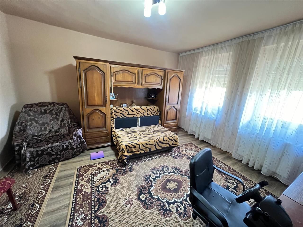 casa individuala Varias apa centrala pe gaz canalizare 1500mp - Poză 13