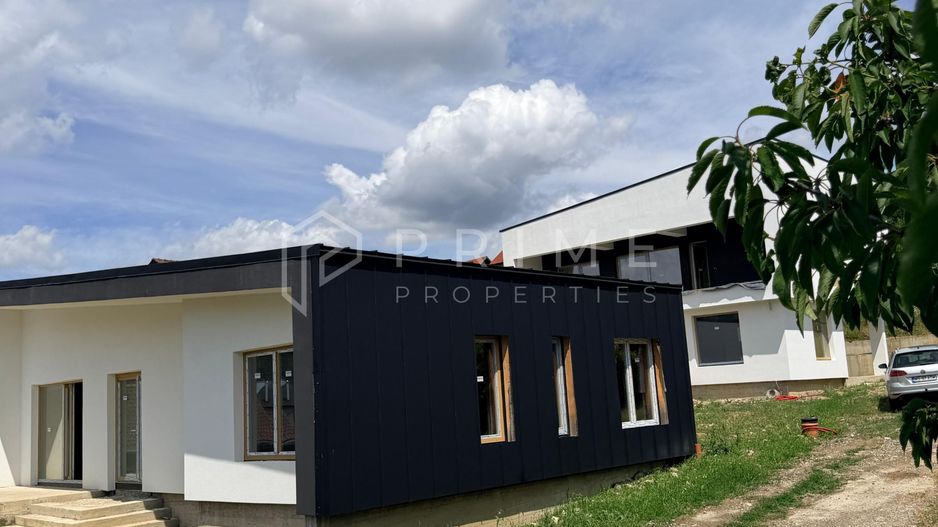 Casă modernă pe un singur nivel | Corunca – Str. Răsăritului - Poză 4