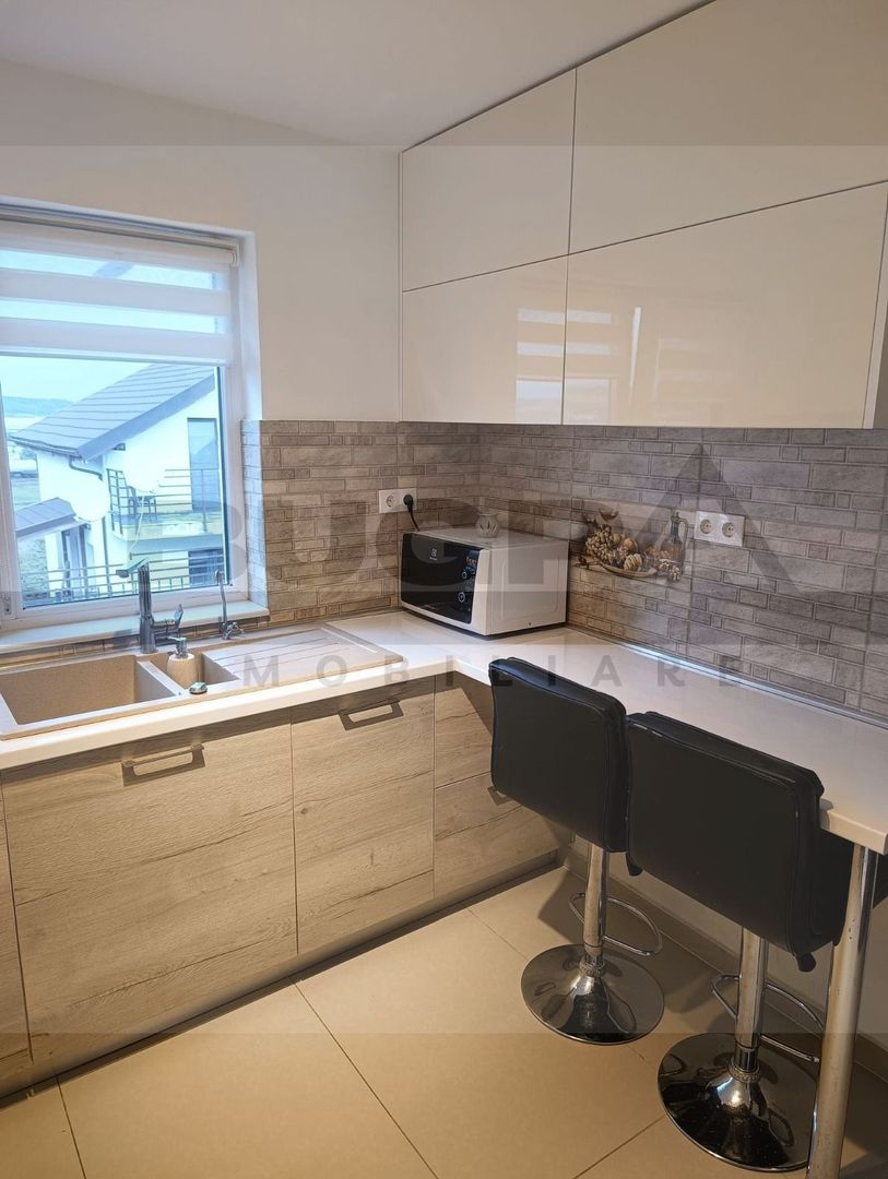 Casa individuala la cheie, 3 camere, 70 mp+425 teren, garaj,Sannicoara - Poză 9