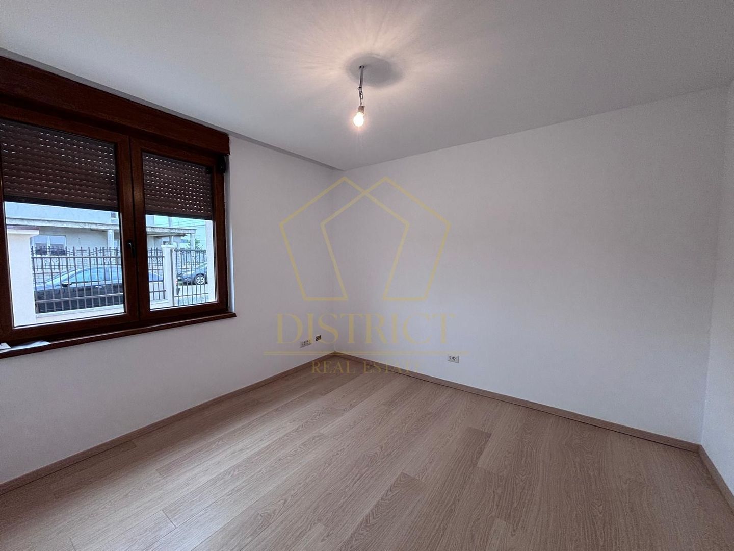 Duplex modern cu 5 camere, birouri sau rezidential  | Dumbravita - Poză 6