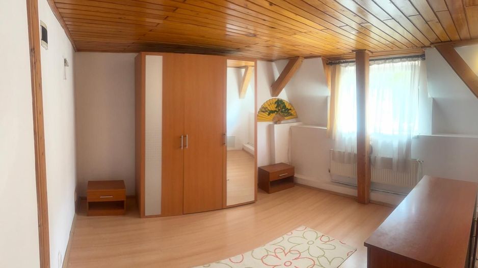 Apartament deosebit la 5 minute de Piata Sfatului - Poză 7