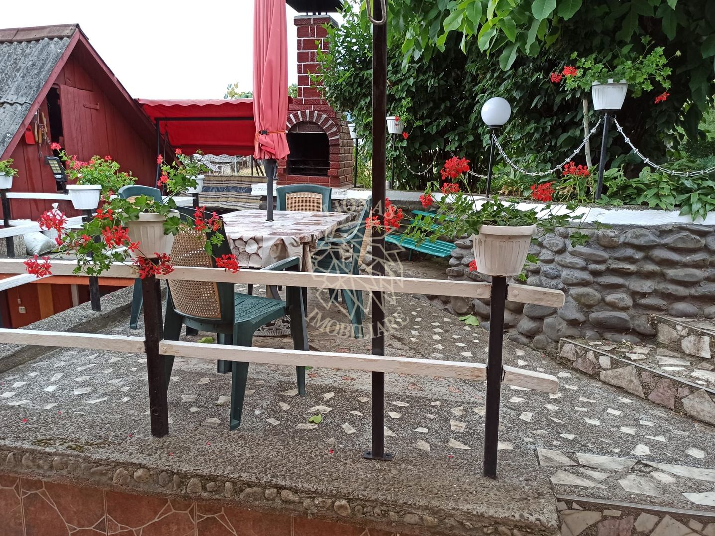 Casa 190 mp-teren 1860 mp-garaj-curte amenajata-Valea Sigmirului - Poză 1