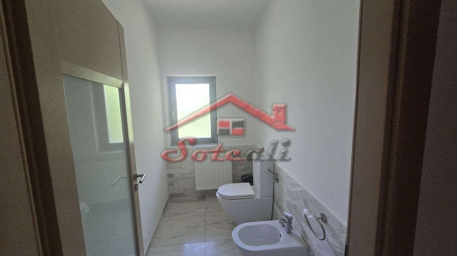Vila de vanzare in Cornu ( Cornu de Sus) - teren 3300 mp - Poză 12