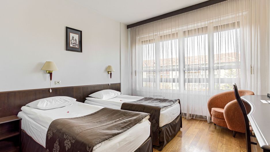 Oportunitate exclusivă de investiție: Hotel Best Western Central Arad - Poză 28