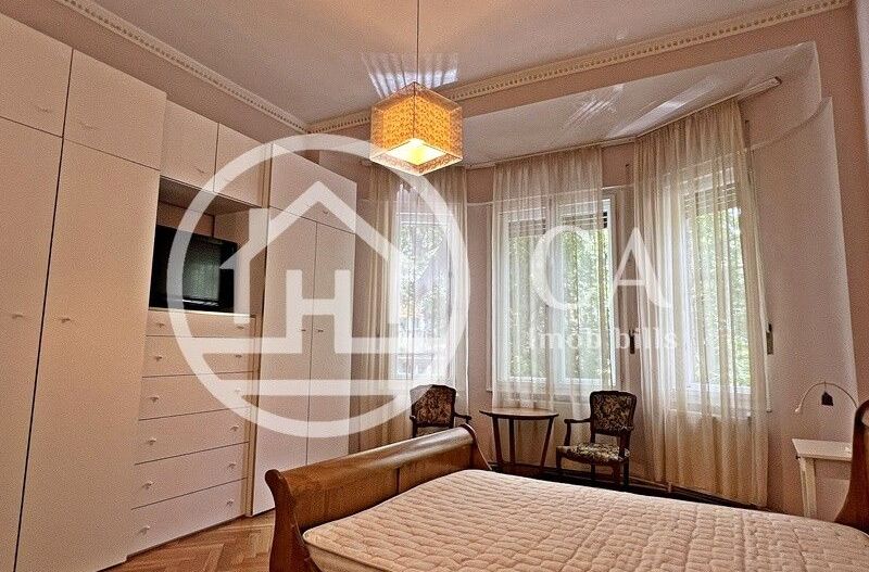 Apartament de închiriat cu 4 camere în zona ultracentrală, Oradea - Poză 12