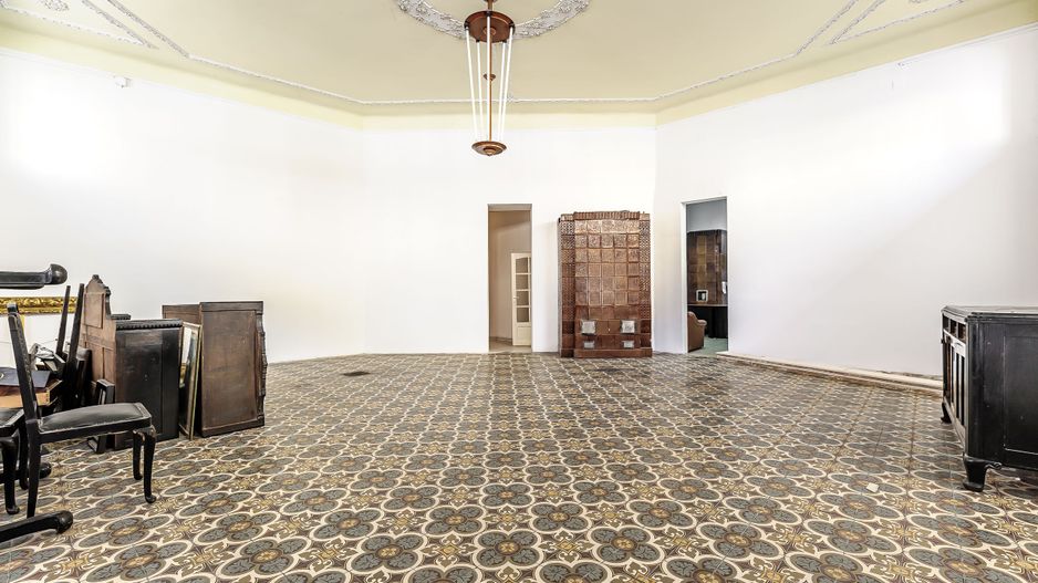 Spațiu comercial cu 5 căi de acces, clădire complet restaurată. - Poză 3