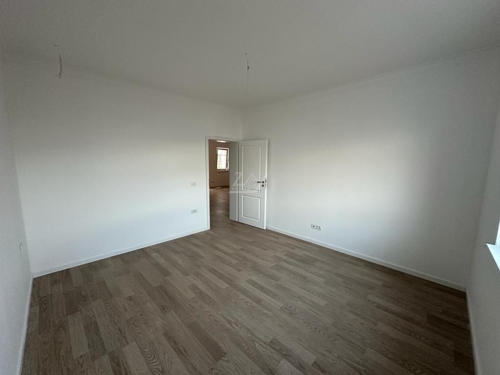 Duplex modern pe parter. Toate utilitatile. - Poză 6