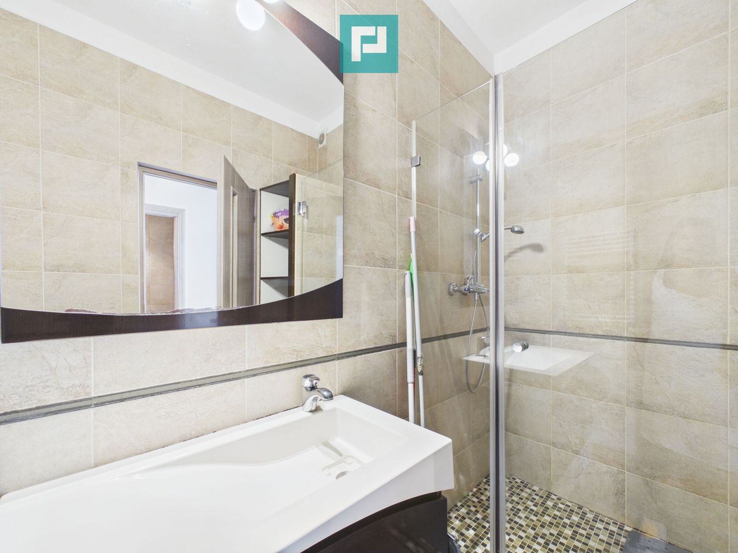 Apartament 3 camere de închiriat ARED UTA - Poză 15
