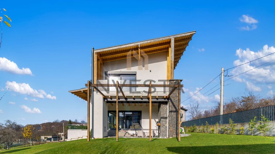 Vila de lux cu panorama spre natura! - Poză 25