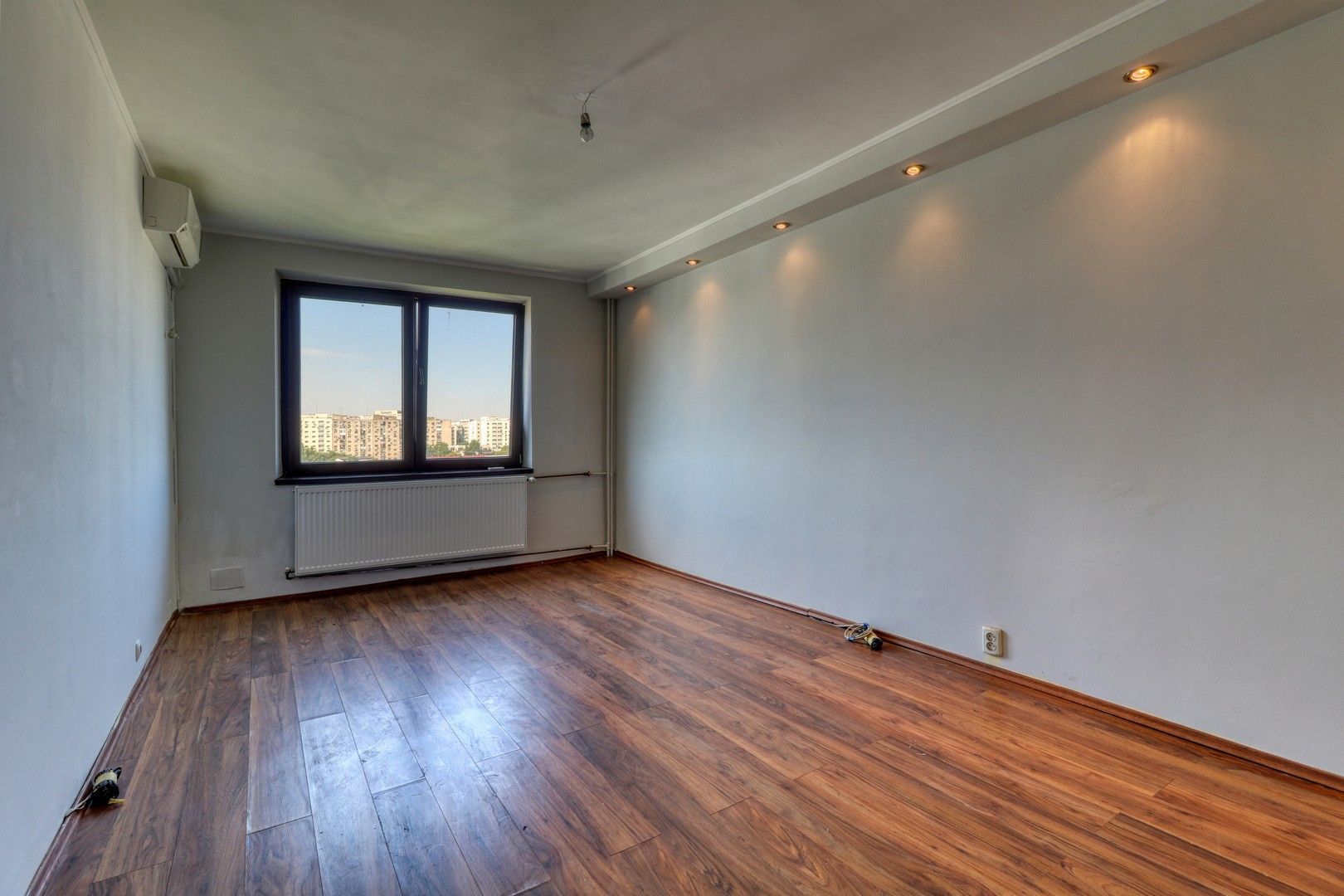 Oportunitate! Apartamanent de 3 camere- 70 mp, comision 0% - Poză 21