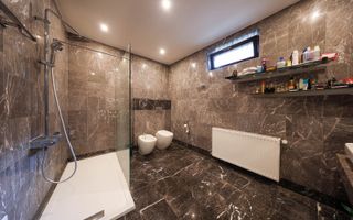 Casă deosebită de vânzare în centrul Brașovului - Poză 26