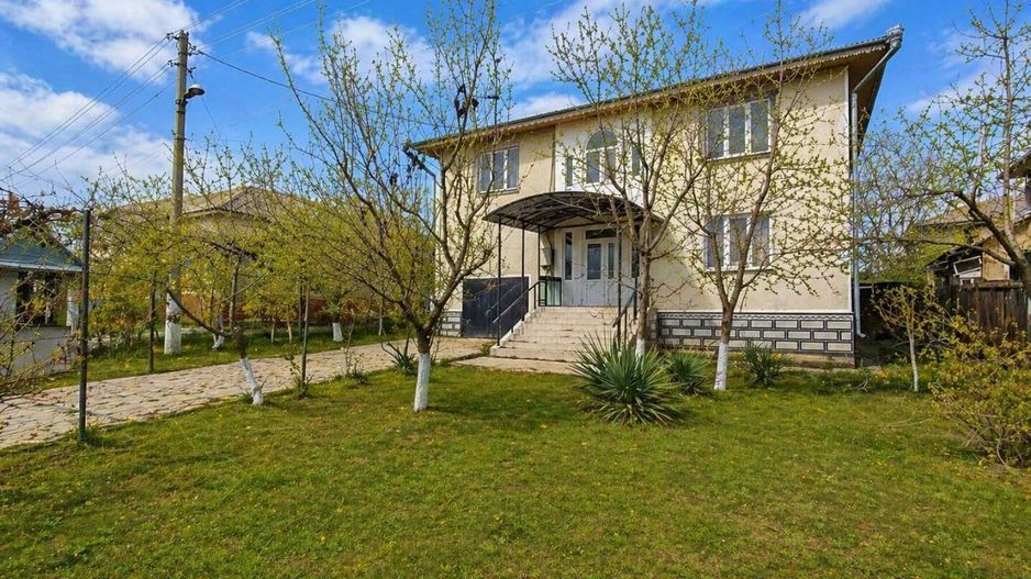 Casă + teren 7,48 ari și garaj – Drochia | 178 m² | 55.000 € - Poză 1
