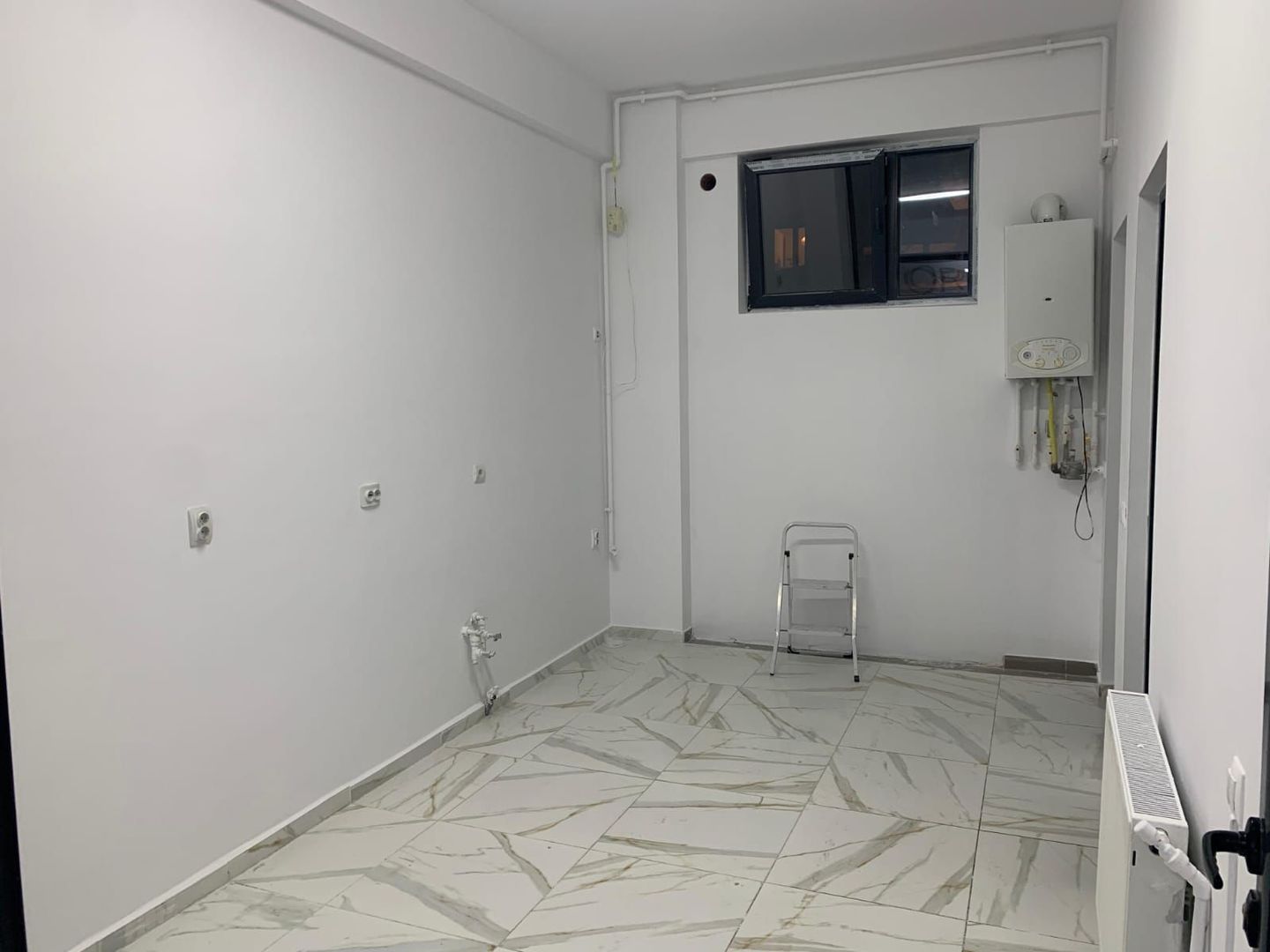 Spatiu comercial de inchiriat Damaroaia - Poză 15