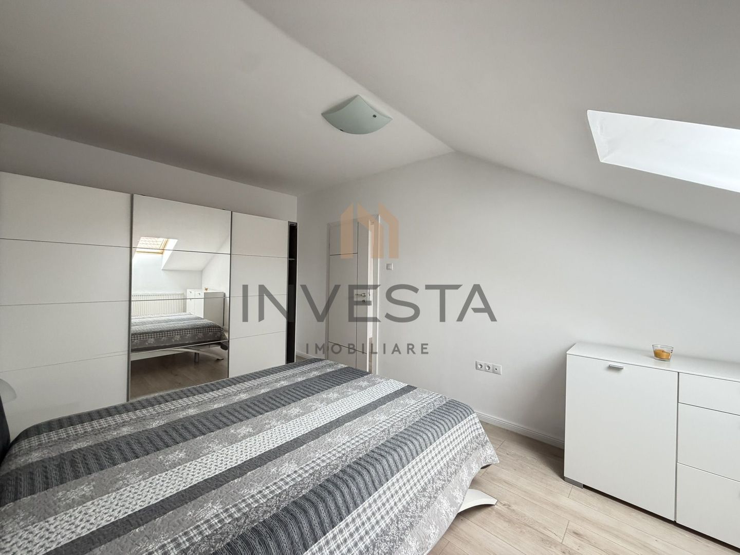 Apartament 2 camere de inchiriat in vila - cartier Europa - Poză 6