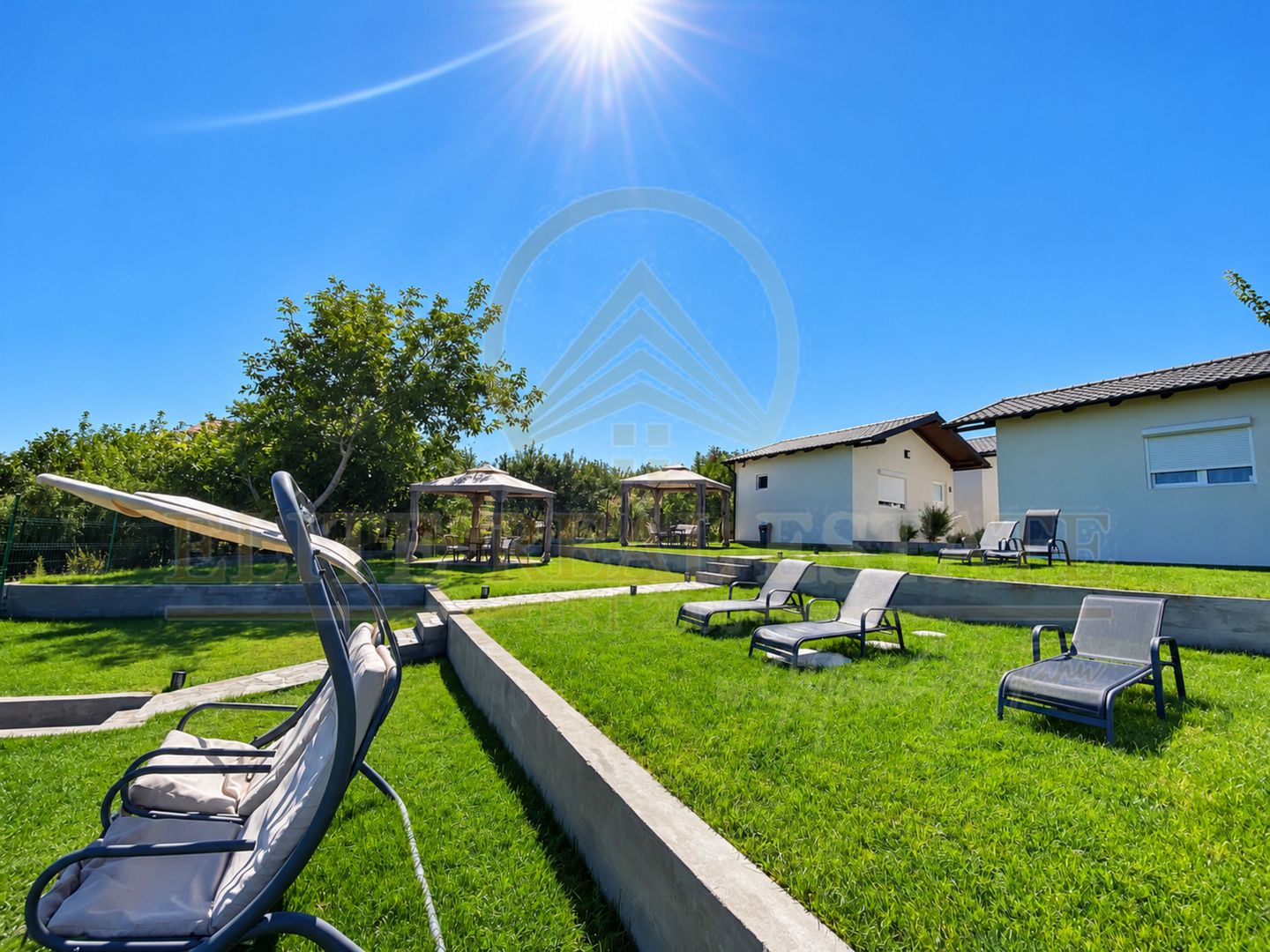 Afacere la cheie - Complex Turistic - Ponton Privat- Deschidere la Lac - Poză 7