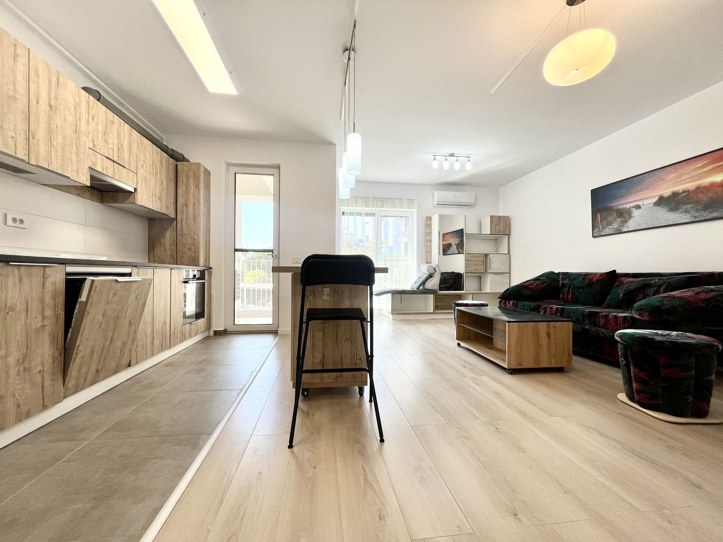 Apartament 1 camera, prima inchiriere,  zona Centrala - City of Mara - Poză 1