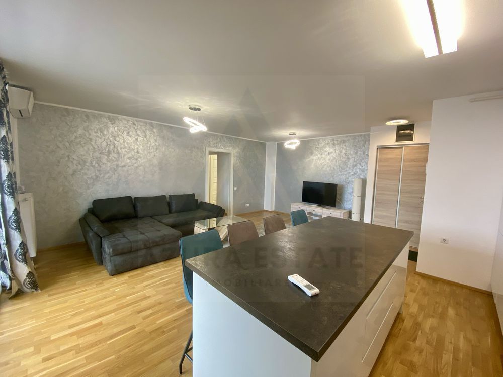 Apartament 3 camere 2 dormitoare 2 bai si balcon zona Strand - Poză 1