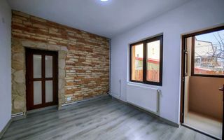 Vilă Individuală cu o curte generoasa zona Aparatorii Patriei - Poză 34