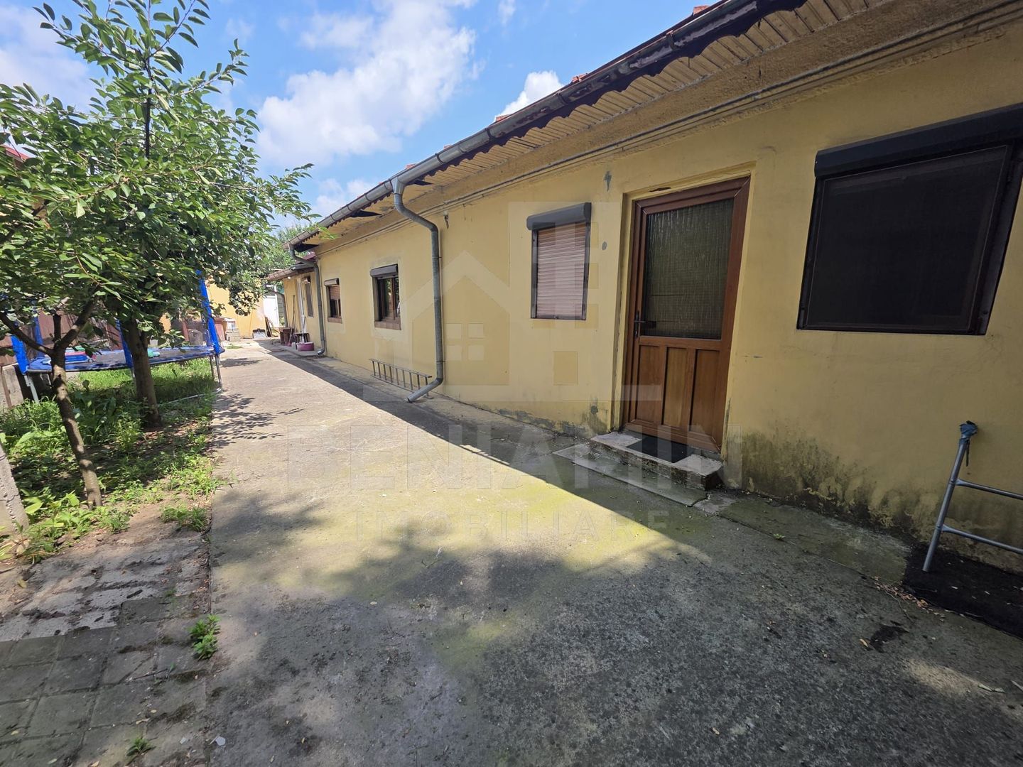 Casa cu 5 camere de vanzare in zona Bordei Calea Bucuresti 785mp - Poză 1