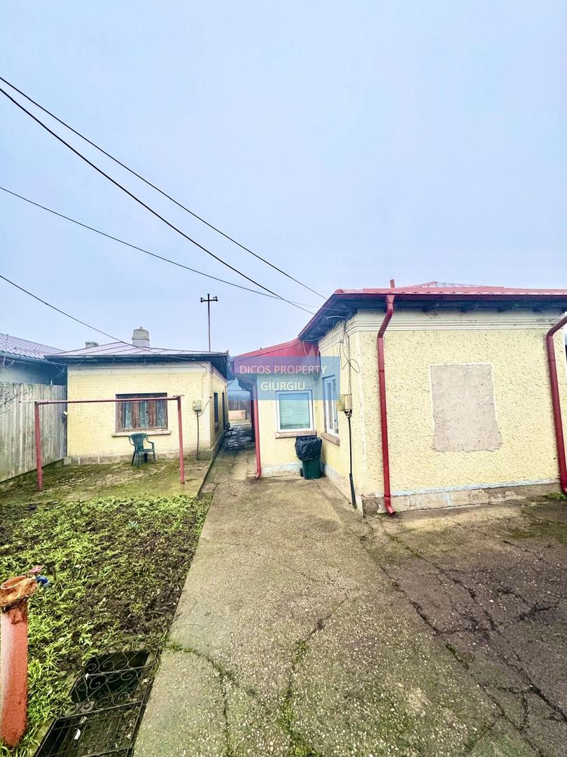 Casă de vânzare – Strada Ramadan - Poză 1