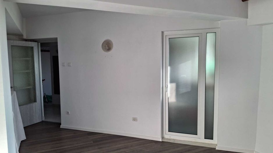 Garsoniera de vanzare zona Tomis 2 - Bucatarie Separata - Ocazie - Poză 2