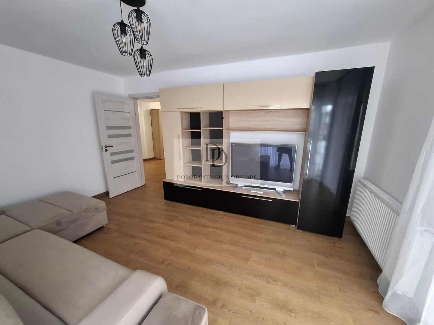 Vânzare 2 camere decomandate | etaj intermediar | Floresti - Poză 1