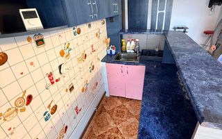2 camere| Soarelui-langa Uranus Plaza| centrala proprie| zona linistita| - Poză 8