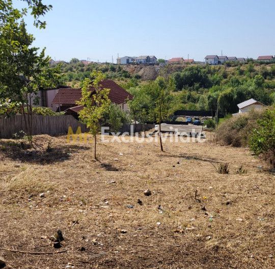 Teren intravilan Turcesti (Pitesti) - 1083 mp, demisol executat - Poză 5