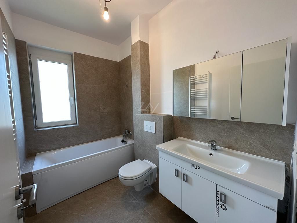 Gradina proprie. Clima. Loc de parcare. - Poză 5