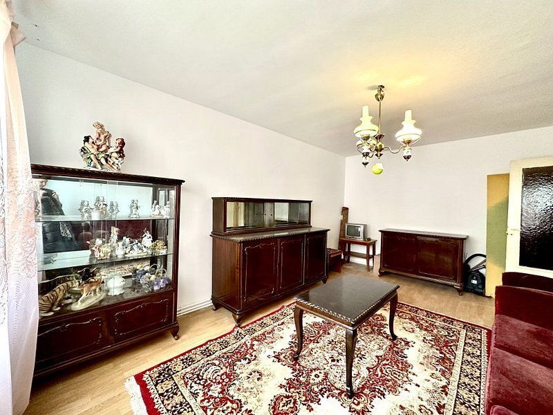 Apartament cu 4 camere zona Aradului - Poză 8