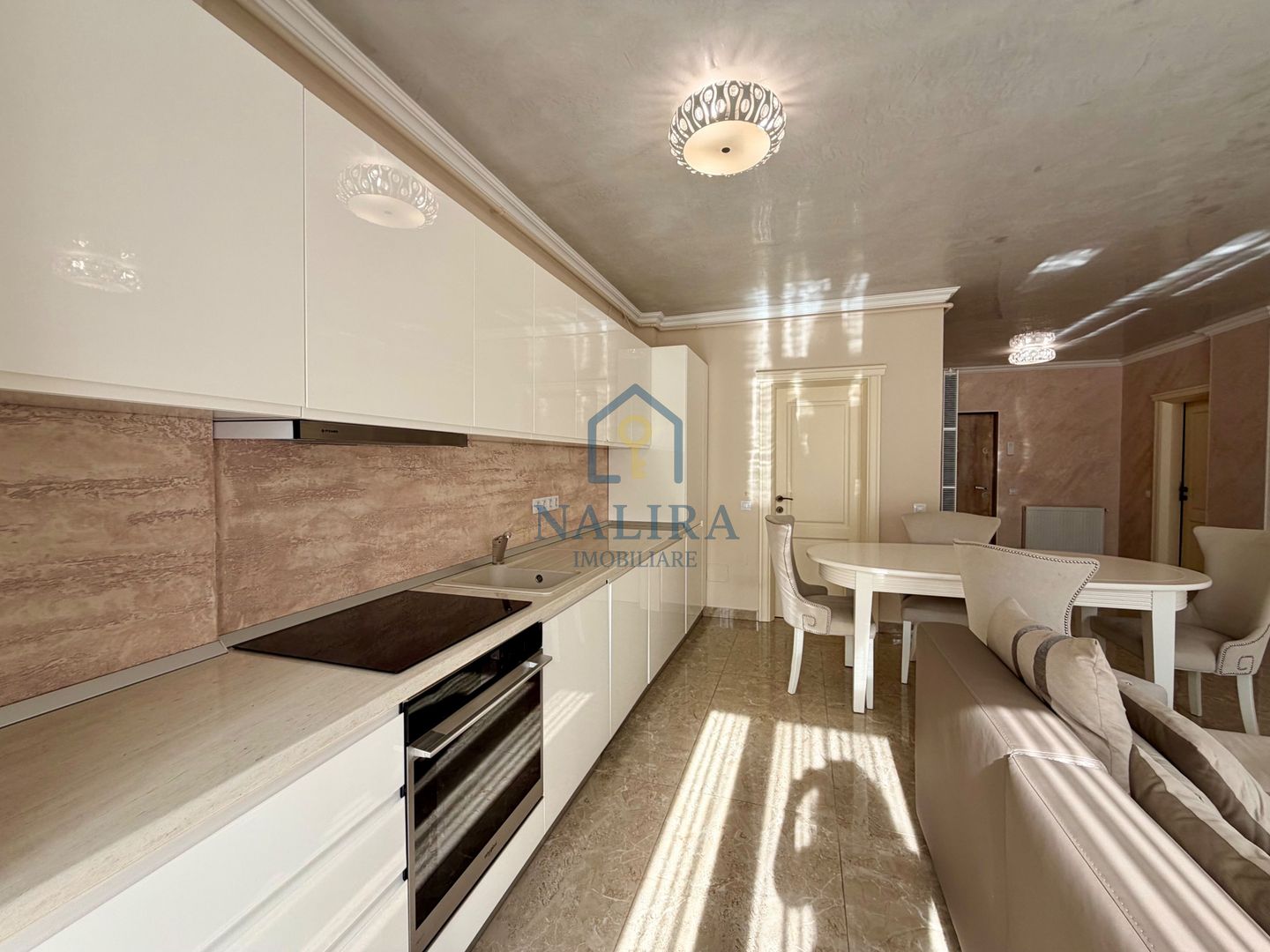 Apartament exclusivist cu 2 camere, loc de parcare - Poză 4