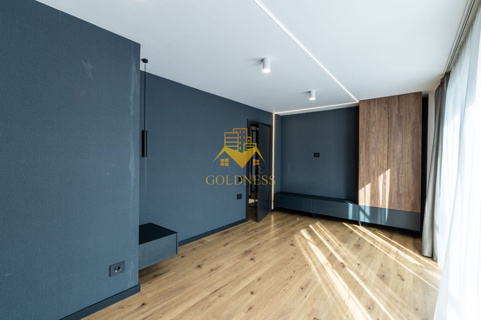 Penthouse mobilat lux, parcare, AC, bloc nou, Semicentral, zona Horea - Poză 2