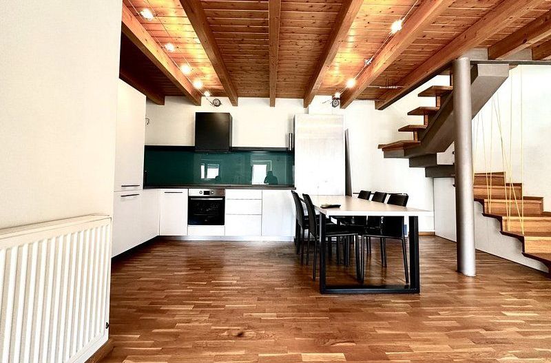 Apartament în Piața Unirii - renovat - mobilat și utilat - Poză 7