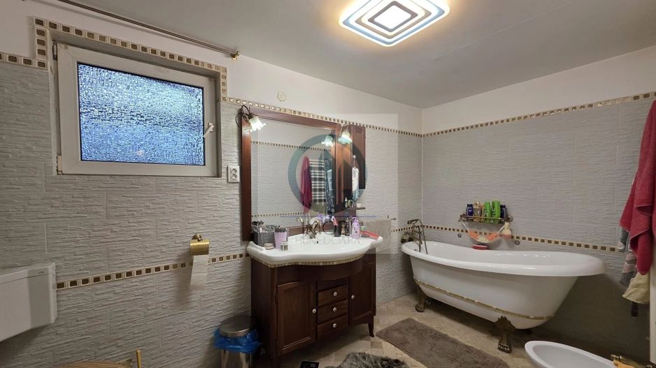 Casa moderna cu etaj si piscina, terasa si teren 700 mp – Simeria, HD - Poză 17