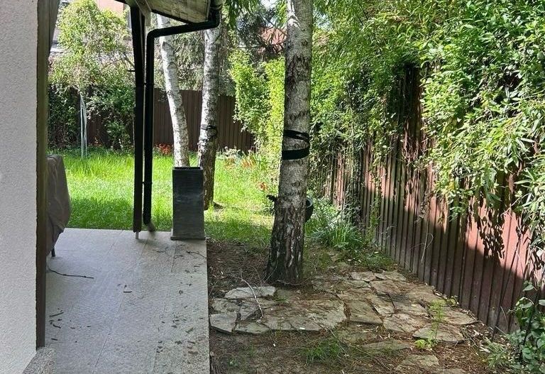 Casa cu 5 camere si garaj - la 100 ml distanta de lacul Grivita - Poză 9