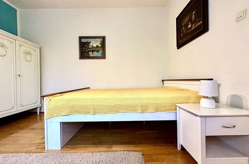 Casa la intrare în Ghiroda - Poză 16