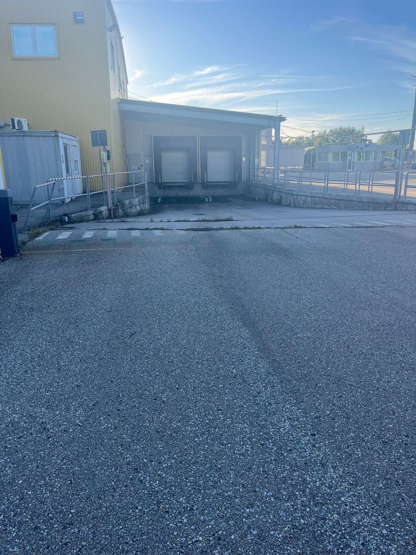 Hala 1750mp. zona industriala centura Sud - Poză 4