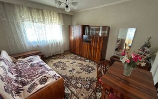 Casa individuala, 719mp teren, 72mp utili - Zona Cetate - Poză 3