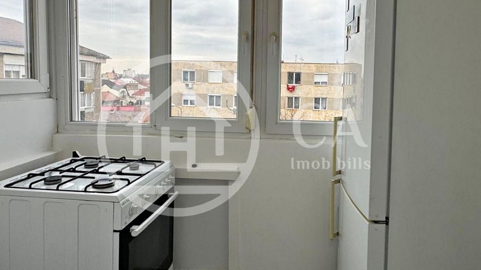 Apartament cu 3 camere de vanzare Str. Banatului Zona  Velenta, Oradea - Poză 9