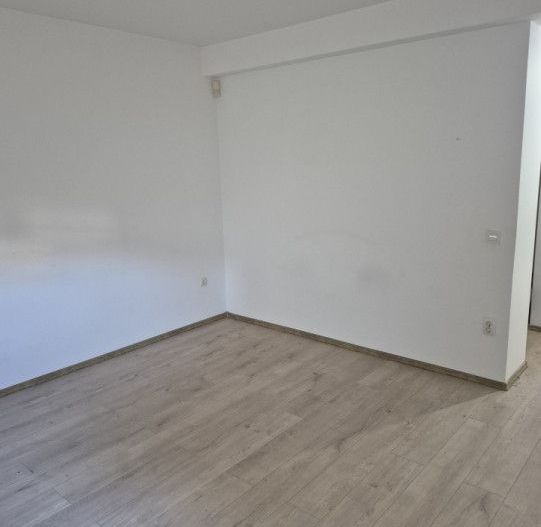 Casa individuala parter, Domnesti, zona Craitei-Foisorului. Investitie buna. - Poză 17