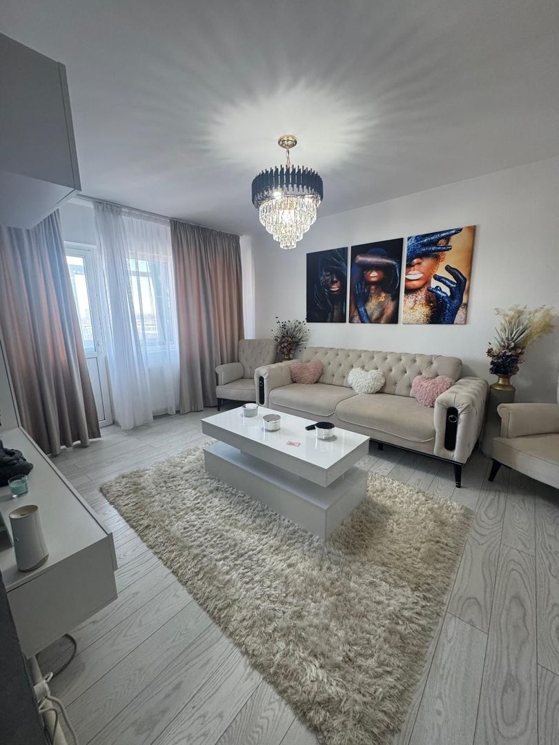 Apartament 3 camere de vânzare – Tineretului, bloc turn - Poză 1