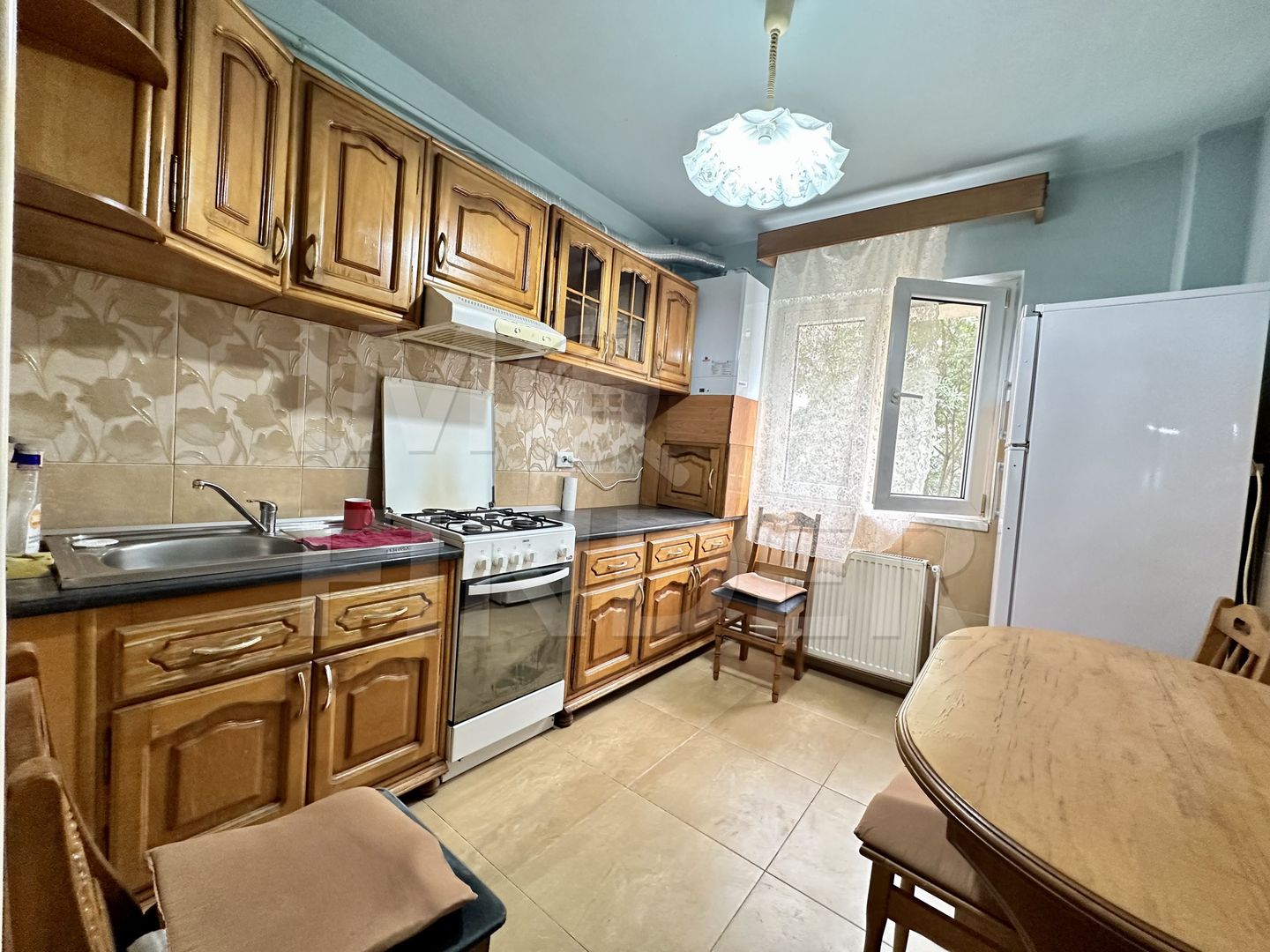 Inchiriere 3 camere decomandate, Marasti, Aurel Vlaicu, finisat clasic - Poză 1