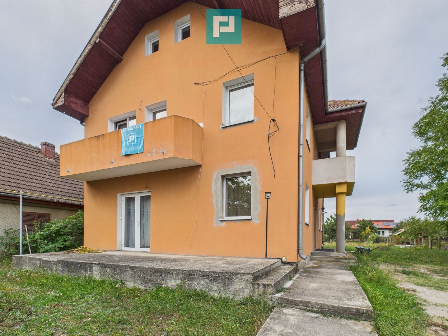 Casă cu 5 camere în Remetea Mare - Poză 19