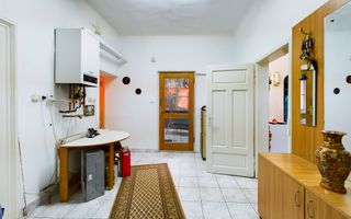 Apartament cu 4 camere la casa in centru - Poză 10
