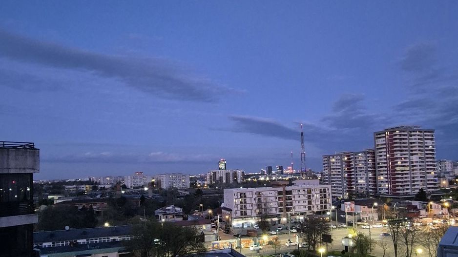 Apartament 2 camere, bloc nou, AC , etaj 8/10, zona Pod Constanta - Poză 9