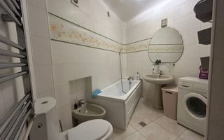 3 Camere Ultracentral 2 minute de Metrou Univestitate - Poză 9