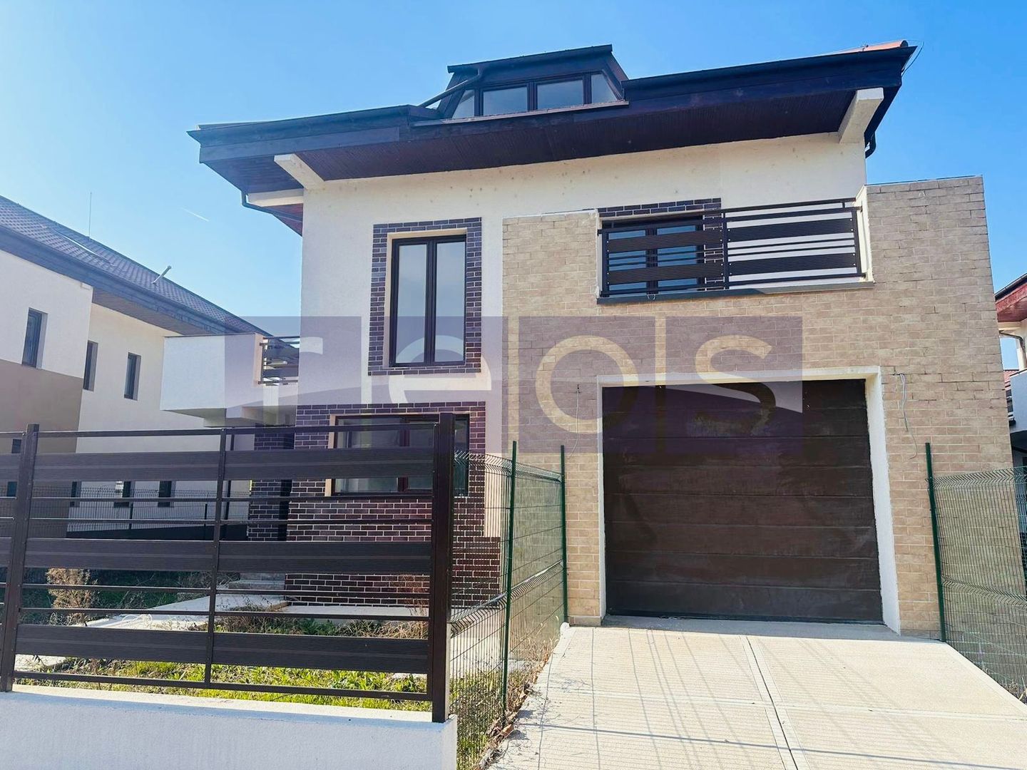 VILA DE VANZARE IN COMPLEX REZIDENTIAL | CREVEDIA | 4 CAMERE - Poză 3